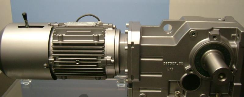 卡座雙速電機(jī)轉(zhuǎn)速是多少？如何調(diào)節(jié)轉(zhuǎn)速？